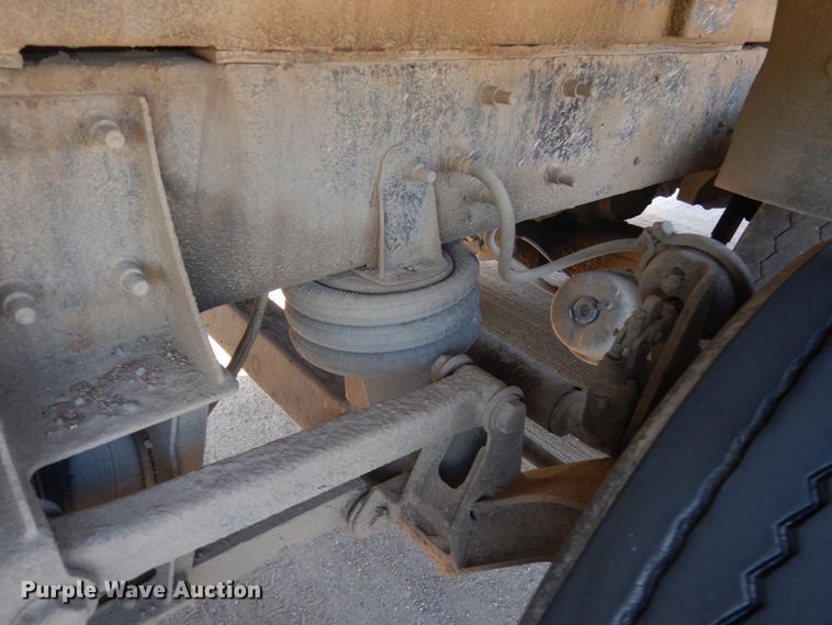 image for item JQ9314 2003 Mack CV513  dump truck