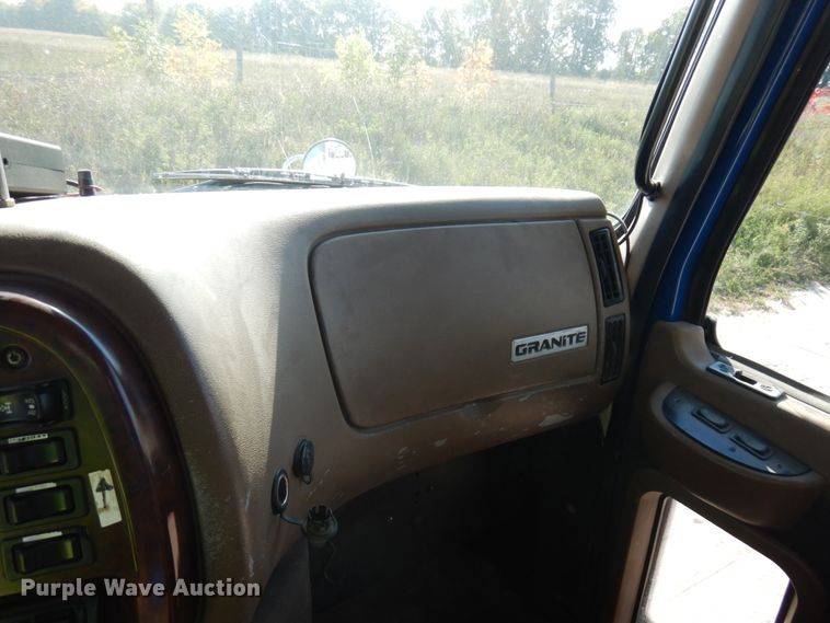 image for item JQ9314 2003 Mack CV513  dump truck