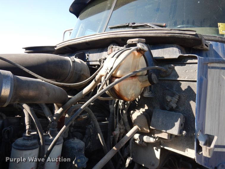 image for item JQ9314 2003 Mack CV513  dump truck