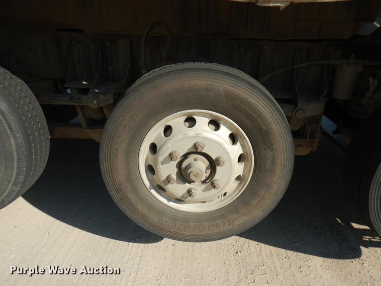 image for item JQ9314 2003 Mack CV513  dump truck