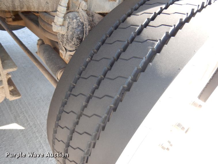 image for item JQ9314 2003 Mack CV513  dump truck