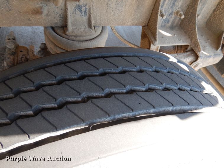 image for item JQ9314 2003 Mack CV513  dump truck