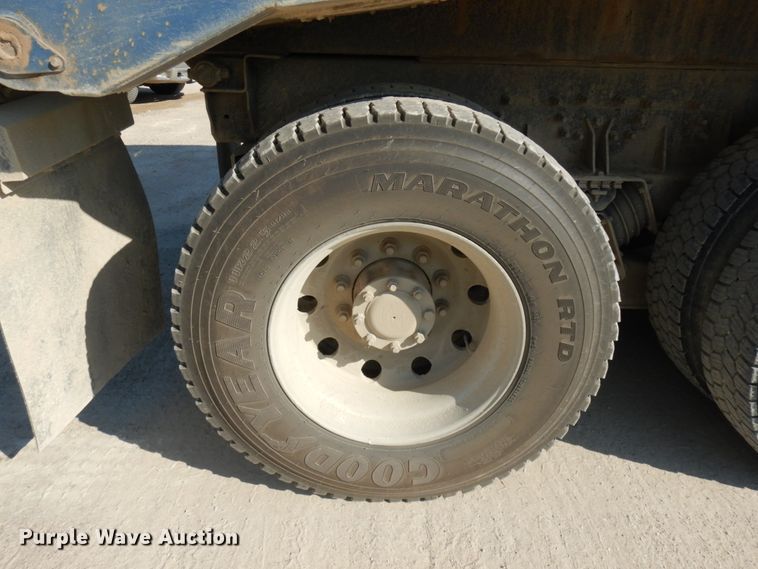 image for item JQ9314 2003 Mack CV513  dump truck