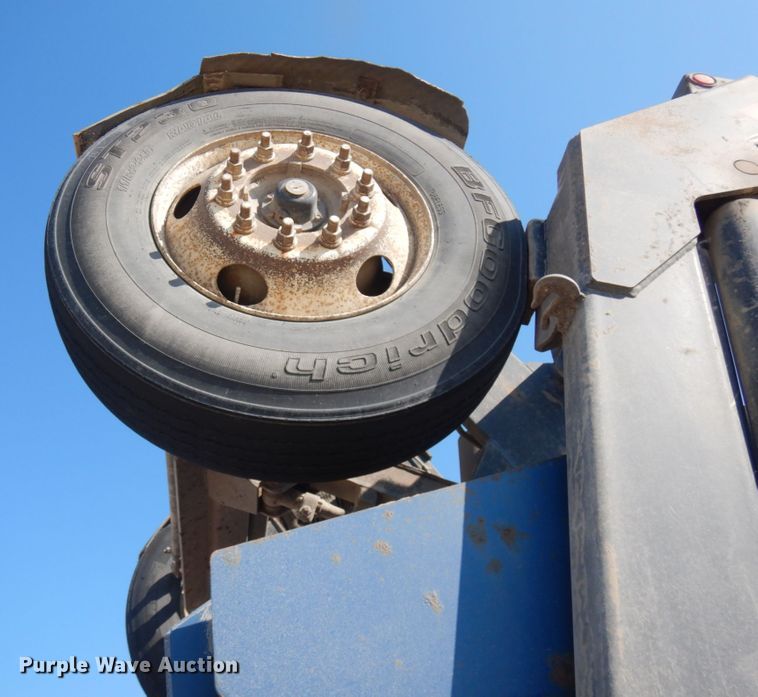 image for item JQ9314 2003 Mack CV513  dump truck