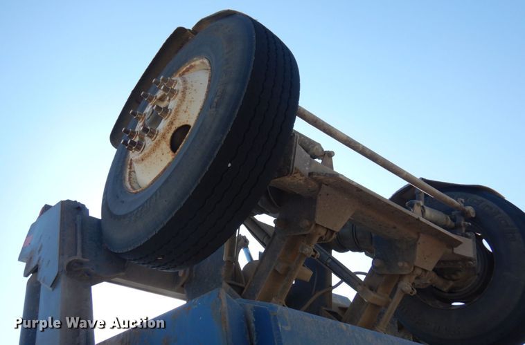 image for item JQ9314 2003 Mack CV513  dump truck