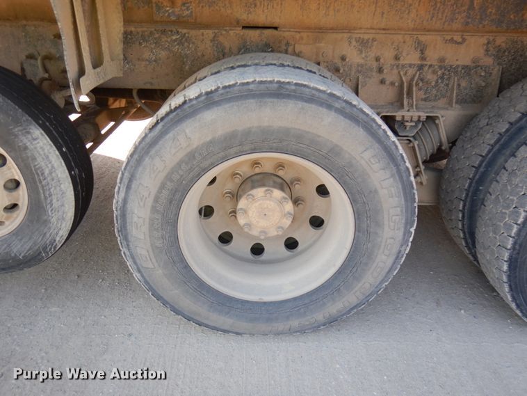 image for item JQ9314 2003 Mack CV513  dump truck