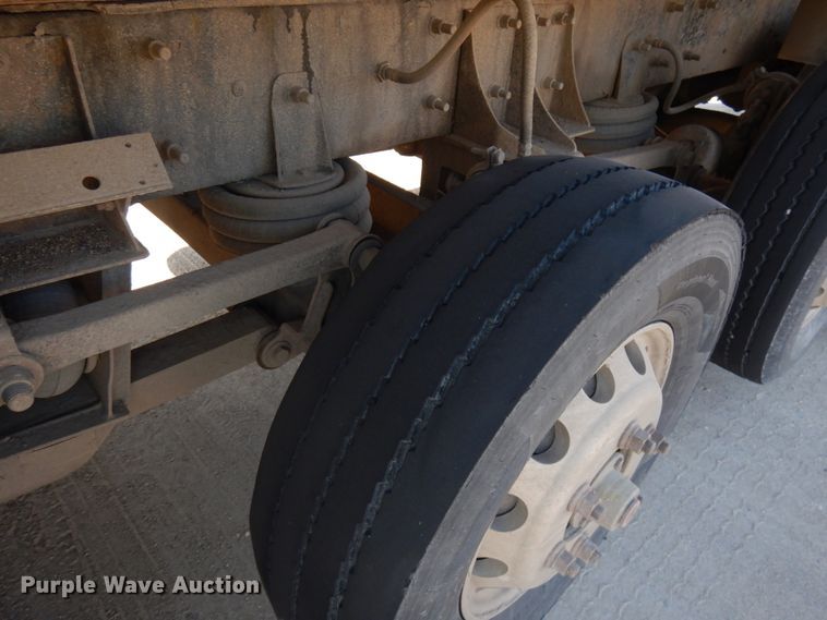 image for item JQ9314 2003 Mack CV513  dump truck