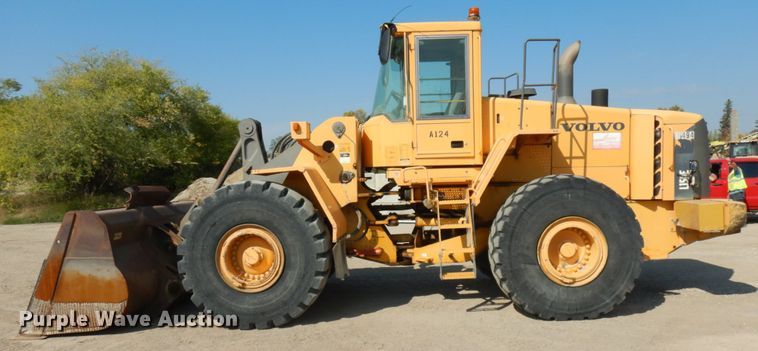 image for item JQ9317 2005 Volvo L150E  wheel loader