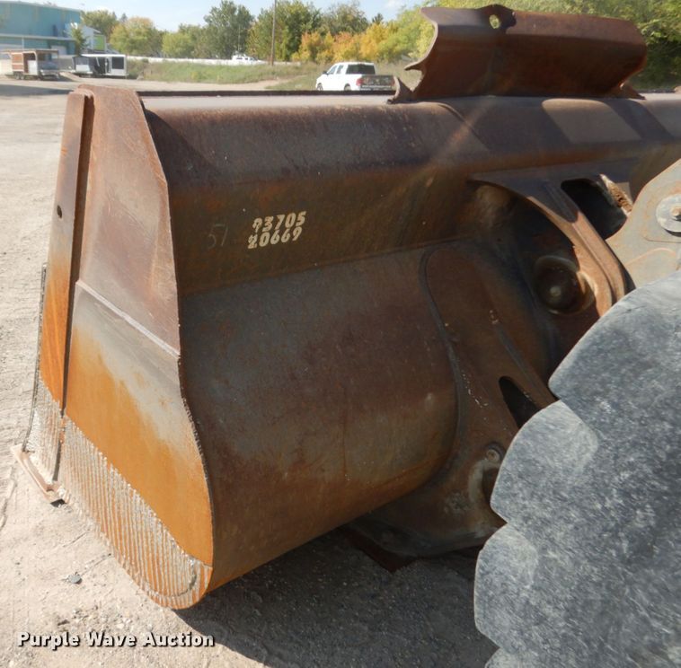 image for item JQ9317 2005 Volvo L150E  wheel loader