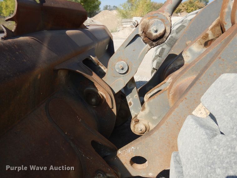 image for item JQ9317 2005 Volvo L150E  wheel loader