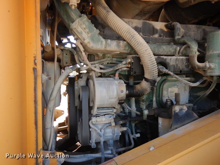 image for item JQ9317 2005 Volvo L150E  wheel loader