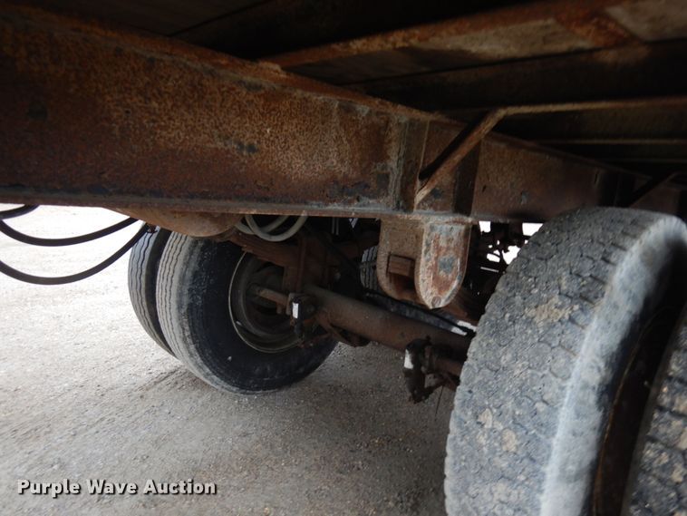 image for item JQ9320 1987 Ward  flatbed trailer