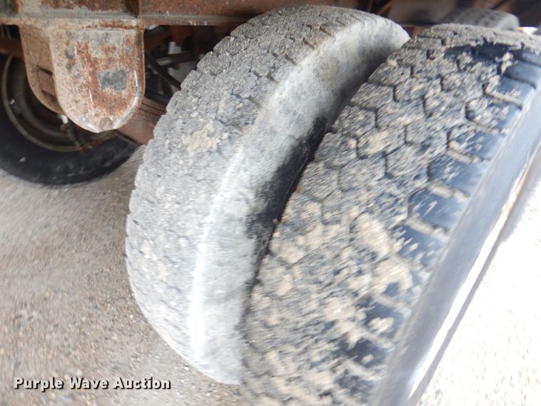 image for item JQ9320 1987 Ward  flatbed trailer