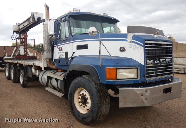 image for item JQ9321 1996 Mack CL713  crane truck