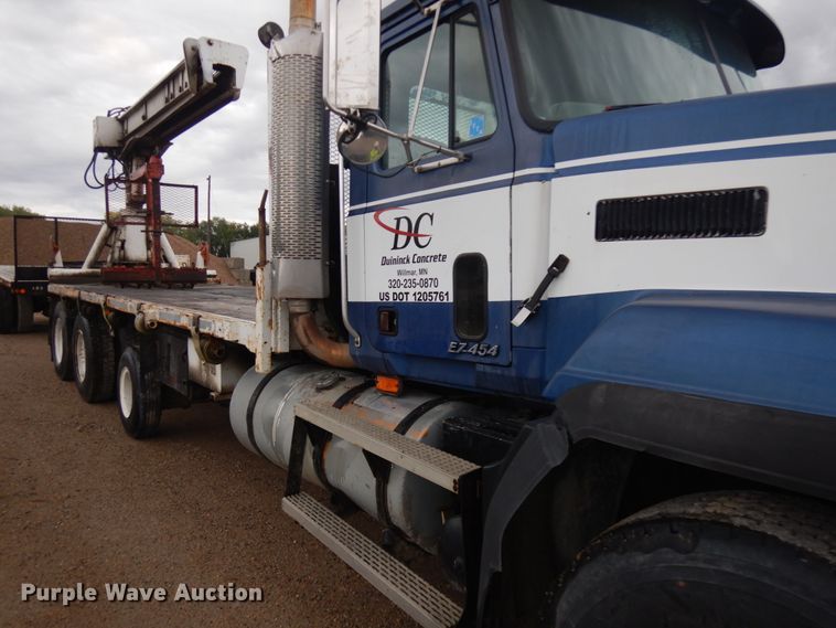 image for item JQ9321 1996 Mack CL713  crane truck