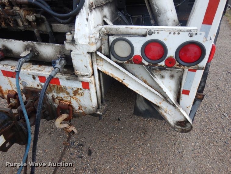 image for item JQ9321 1996 Mack CL713  crane truck