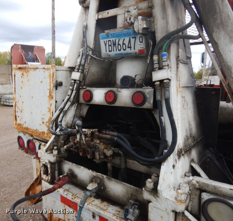 image for item JQ9321 1996 Mack CL713  crane truck