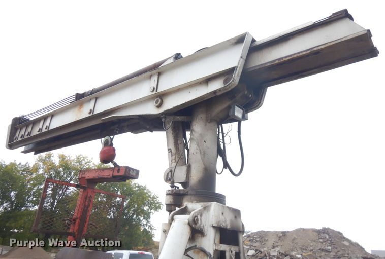 image for item JQ9321 1996 Mack CL713  crane truck