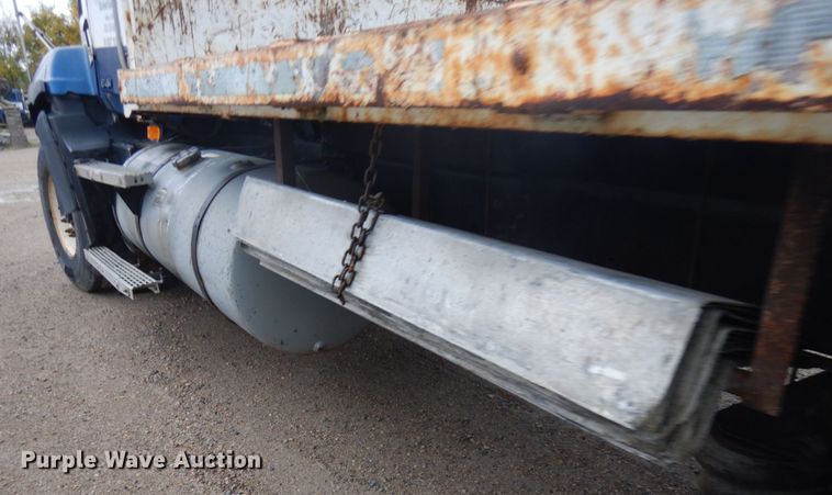 image for item JQ9321 1996 Mack CL713  crane truck