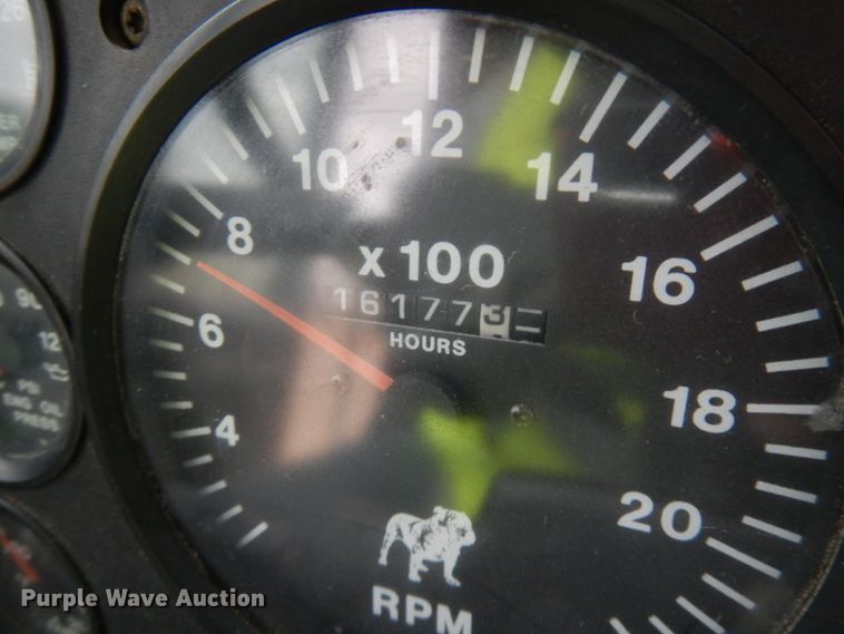 image for item JQ9321 1996 Mack CL713  crane truck