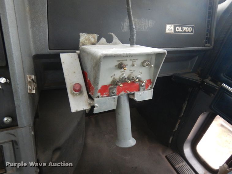 image for item JQ9321 1996 Mack CL713  crane truck