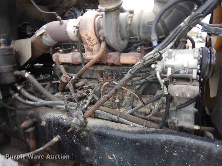 image for item JQ9321 1996 Mack CL713  crane truck