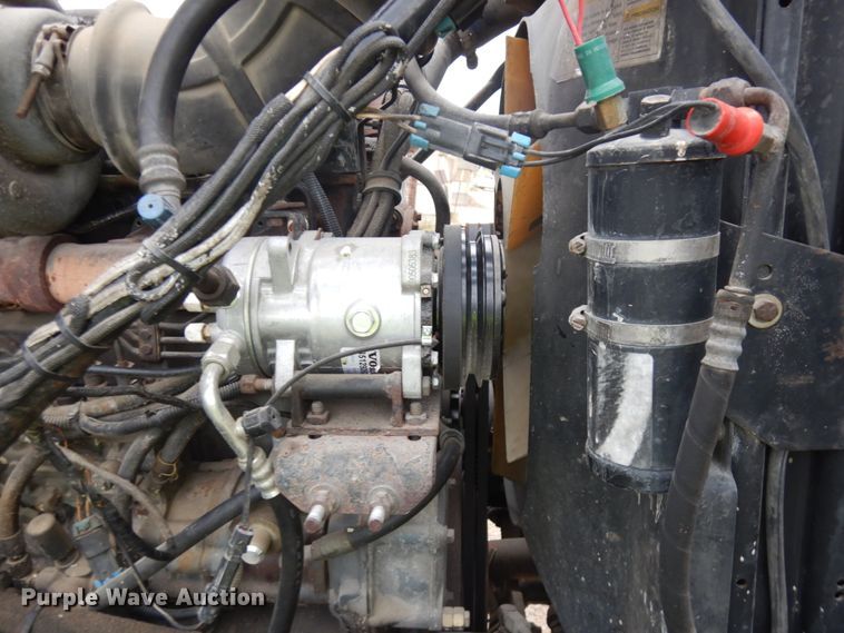 image for item JQ9321 1996 Mack CL713  crane truck