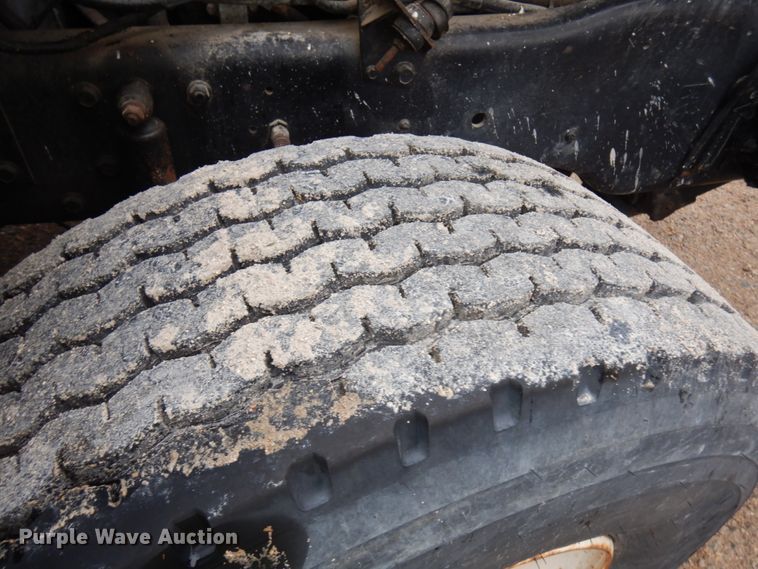 image for item JQ9321 1996 Mack CL713  crane truck