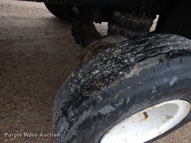 image for item JQ9321 1996 Mack CL713  crane truck