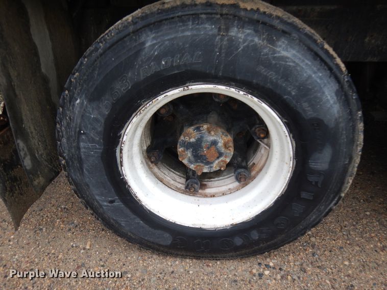 image for item JQ9321 1996 Mack CL713  crane truck