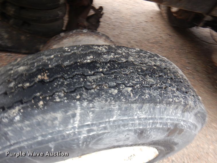 image for item JQ9321 1996 Mack CL713  crane truck