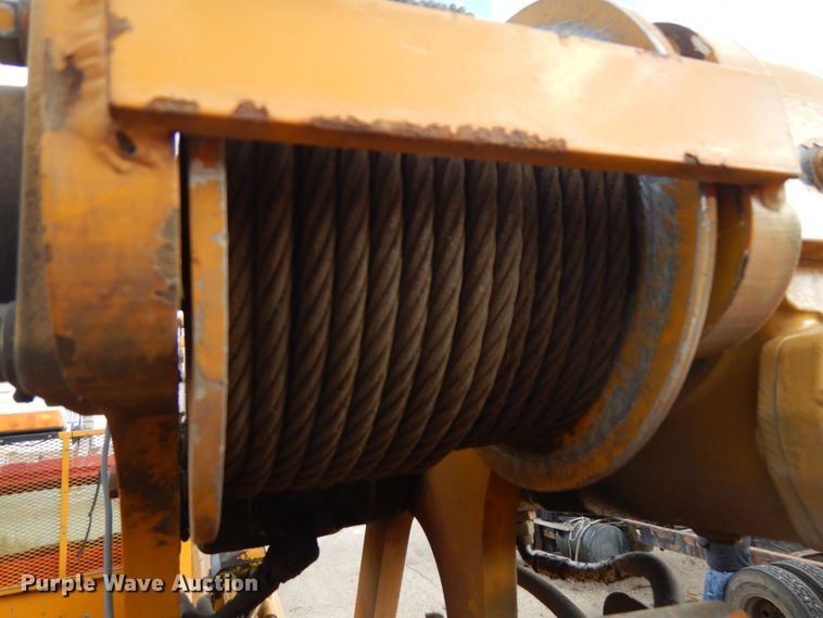 image for item JQ9341 2005 International 4300  utility / service truck