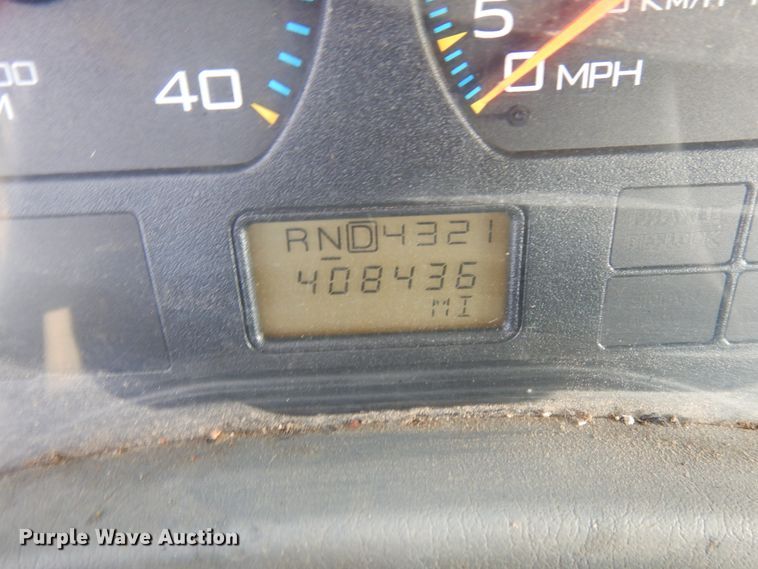 image for item JQ9341 2005 International 4300  utility / service truck