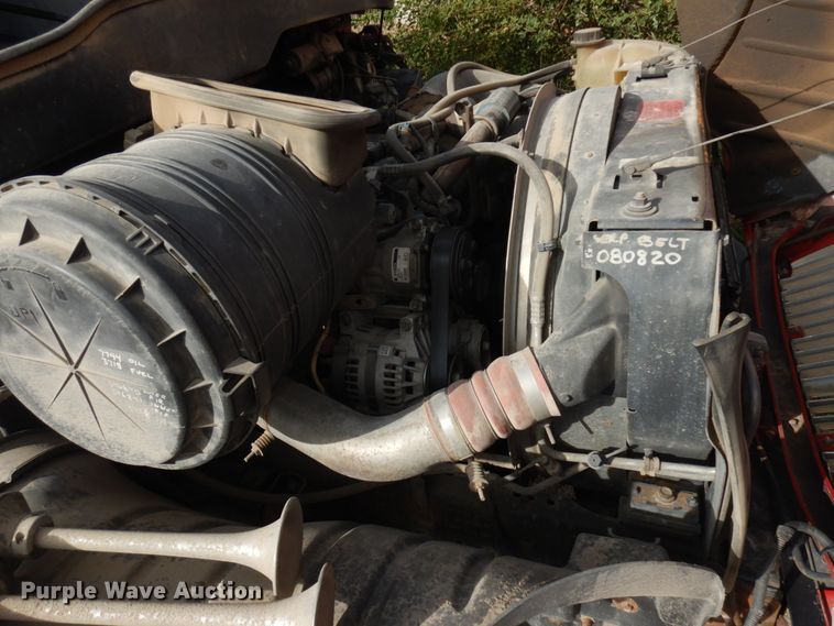 image for item JQ9341 2005 International 4300  utility / service truck