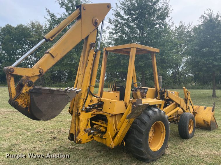 image for item JQ9450 1973 Case 580B  backhoe