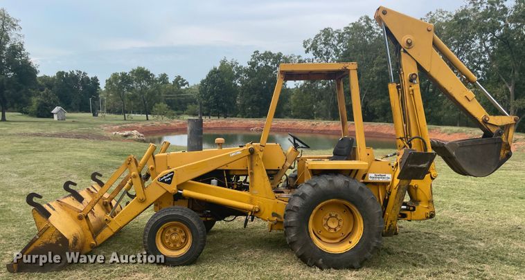 image for item JQ9450 1973 Case 580B  backhoe
