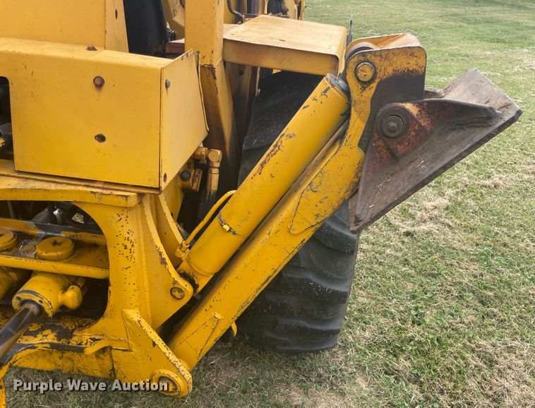 image for item JQ9450 1973 Case 580B  backhoe