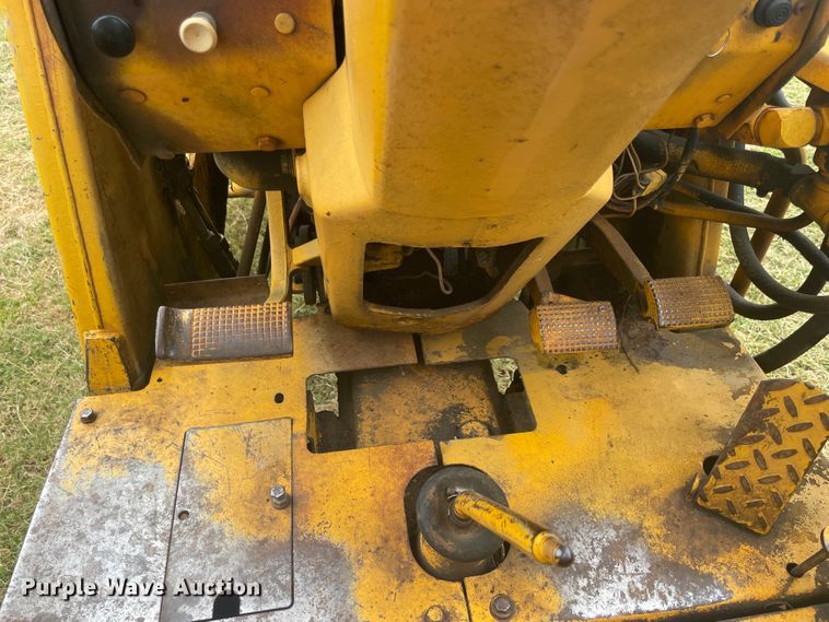 image for item JQ9450 1973 Case 580B  backhoe