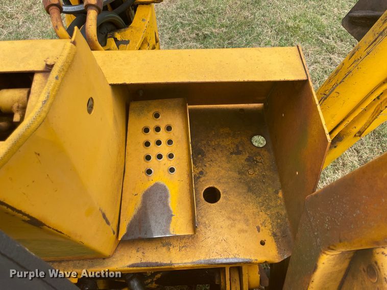 image for item JQ9450 1973 Case 580B  backhoe