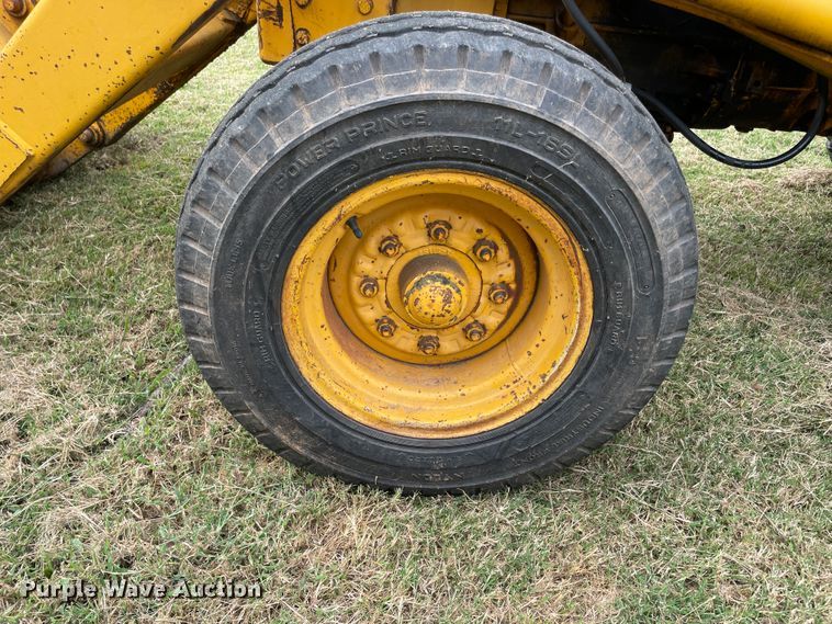 image for item JQ9450 1973 Case 580B  backhoe