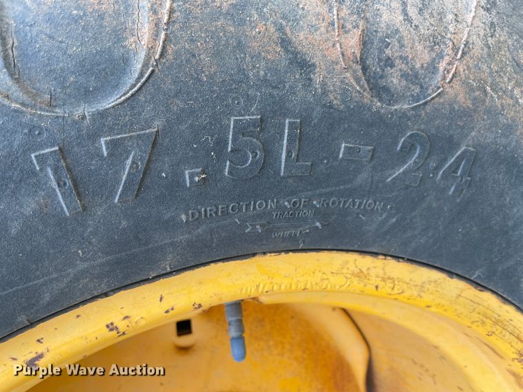 image for item JQ9450 1973 Case 580B  backhoe