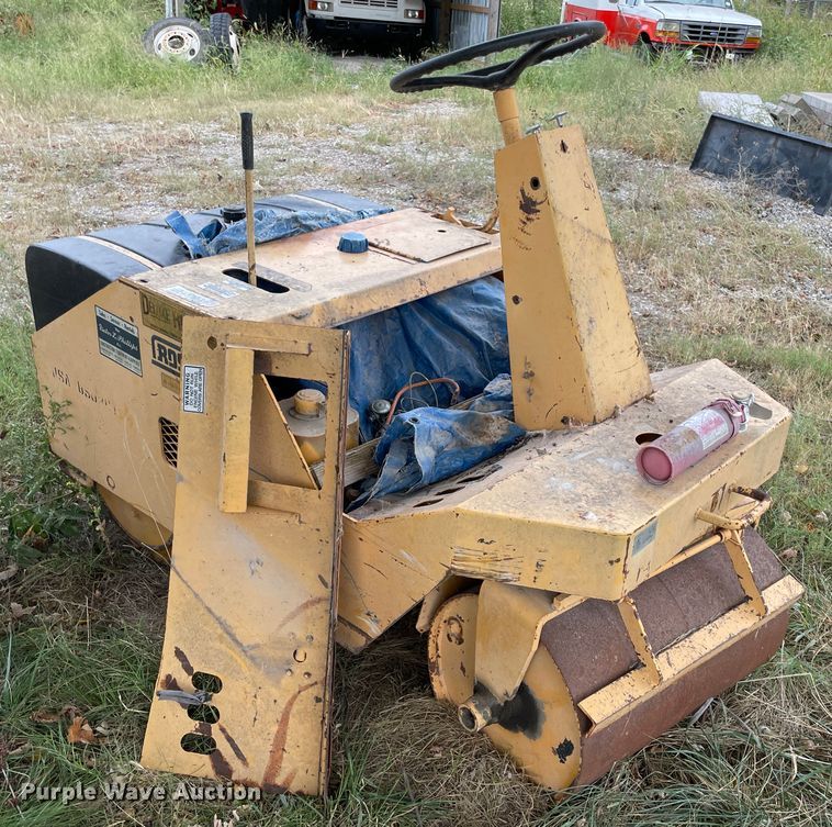 image for item JQ9517 Rosco Deluxe Rollpac III  double drum roller