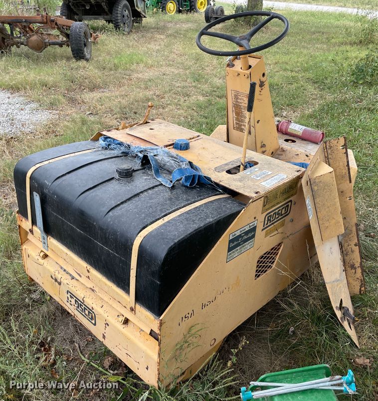 image for item JQ9517 Rosco Deluxe Rollpac III  double drum roller