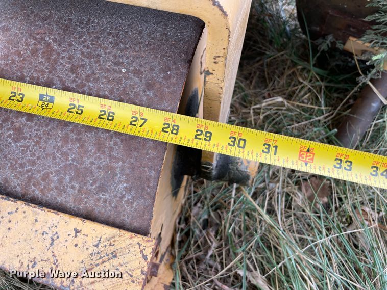 image for item JQ9517 Rosco Deluxe Rollpac III  double drum roller