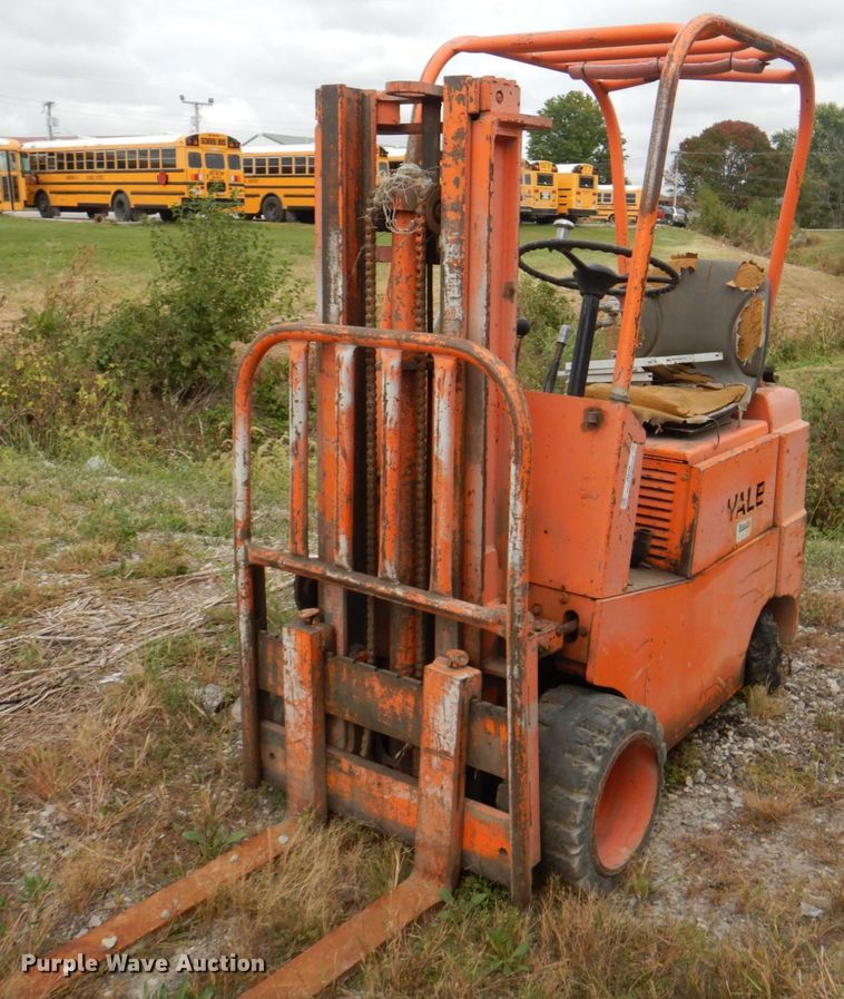 image for item JS9158 Yale  forklift