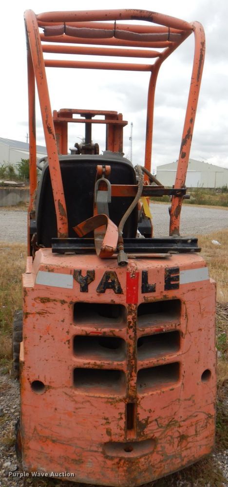 image for item JS9158 Yale  forklift