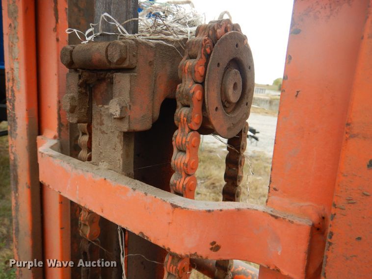 image for item JS9158 Yale  forklift