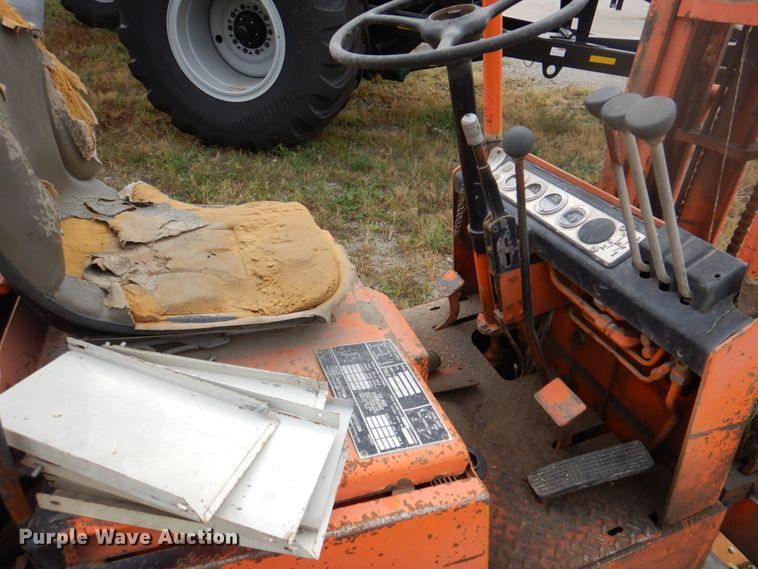 image for item JS9158 Yale  forklift