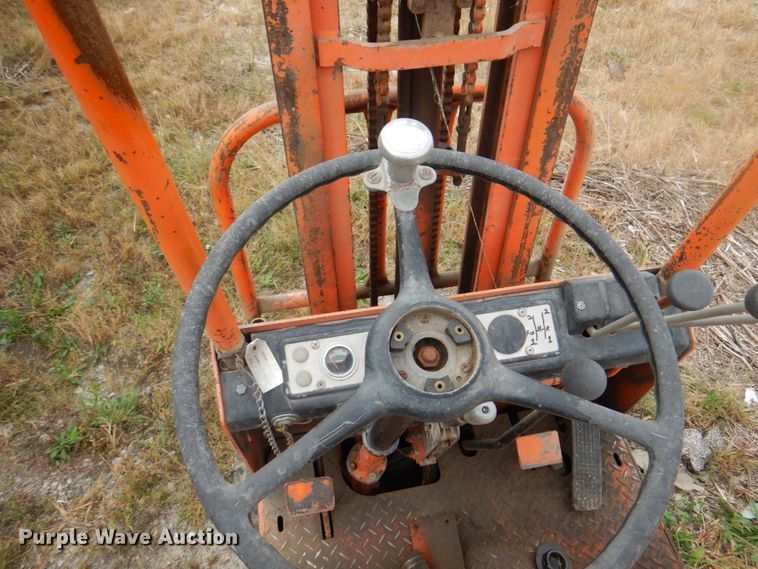 image for item JS9158 Yale  forklift