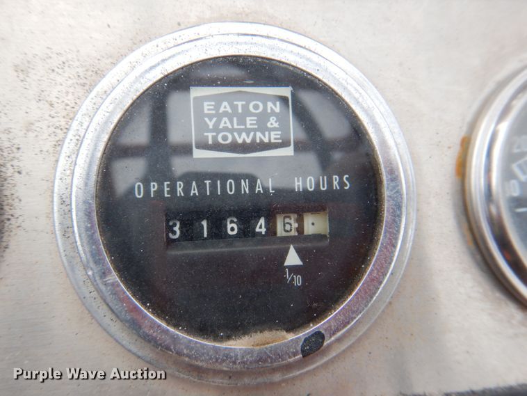 image for item JS9158 Yale  forklift